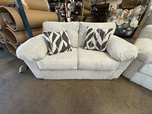 3600 Cream White Sofa and Loveseat